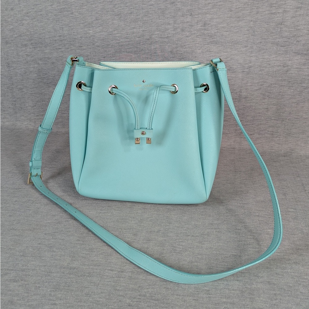 2x👯‍♀️Host Pick⚡️Kate Spade Cape Drive Harriet Bucket Bag - Picture 2 of 16